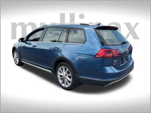 2017 Volkswagen Golf Alltrack TSI SE