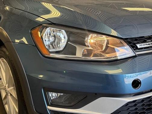 2017 Volkswagen Golf Alltrack TSI SE