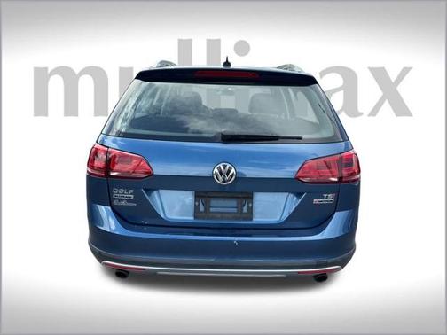 2017 Volkswagen Golf Alltrack TSI SE