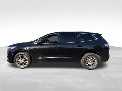 2022 Buick Enclave FWD Avenir
