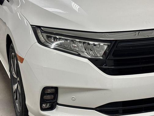 Platinum White Pearl 2021 Honda Odyssey Touring