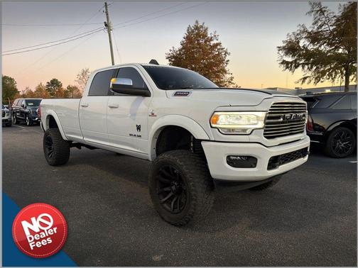 2022 RAM 3500 Laramie Crew Cab 4x4 8' Box