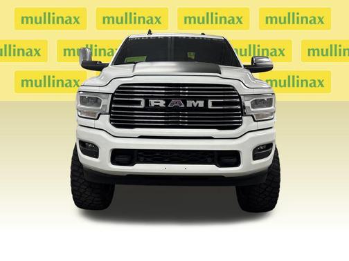 2022 RAM 3500 Laramie Crew Cab 4x4 8' Box