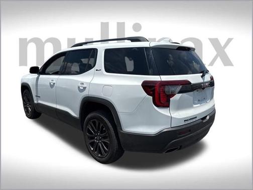 2023 GMC Acadia FWD SLT