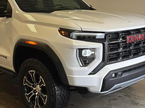 2023 GMC Canyon Base