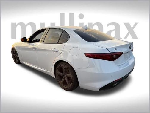 2017 Alfa Romeo Giulia Ti