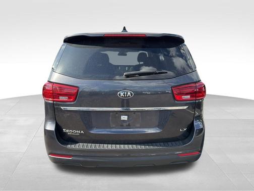 2021 Kia Sedona LX
