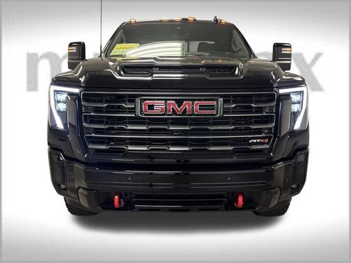 2025 GMC Sierra 2500 AT4