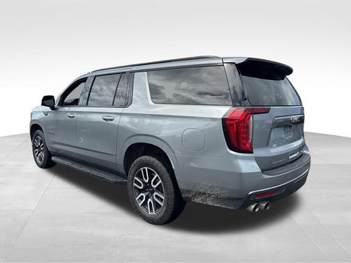 2024 GMC Yukon XL 4WD AT4