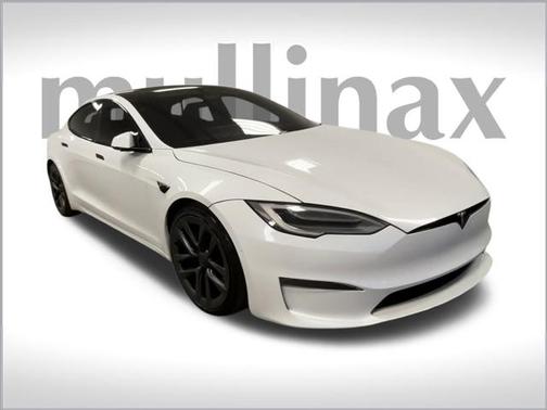 2022 Tesla Model S Base