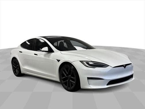 2022 Tesla Model S Base