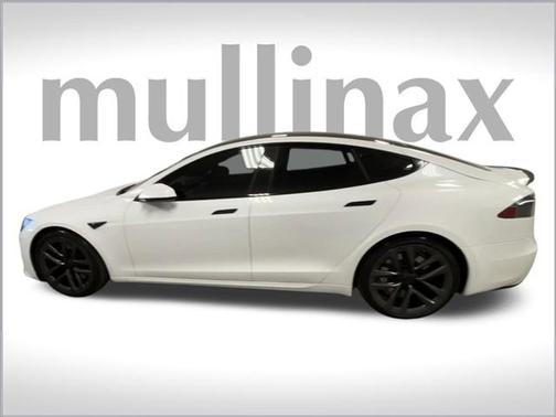 2022 Tesla Model S Base