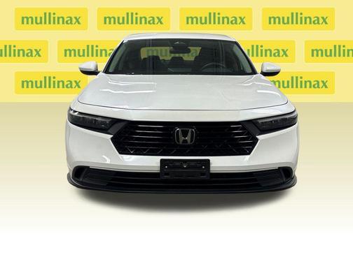 Platinum White Pearl 2023 Honda Accord LX 1.5T