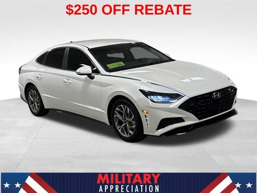 2022 Hyundai SONATA SEL