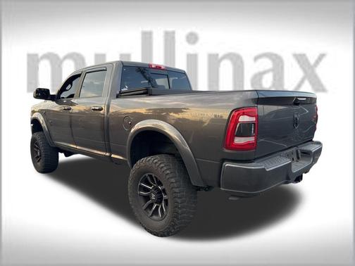 2022 RAM 2500 Big Horn Crew Cab 4x4 6'4' Box