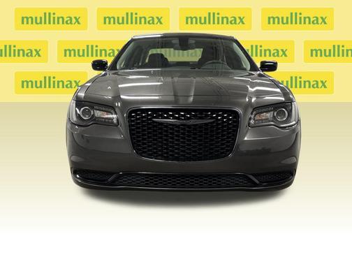2022 Chrysler 300 Touring