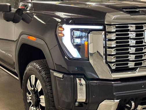 2025 GMC Sierra 2500 Denali