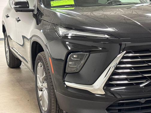 2025 Buick Enclave Preferred FWD