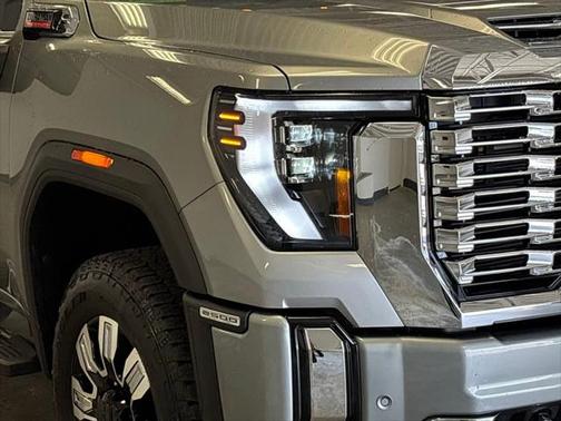 2025 GMC Sierra 2500 Denali