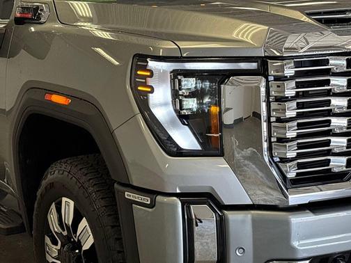 2025 GMC Sierra 2500 Denali