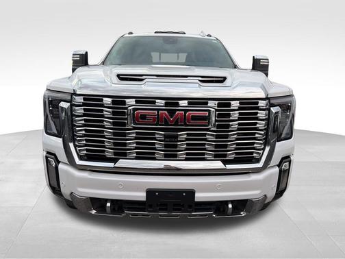 2024 GMC Sierra 2500 Denali