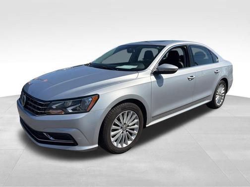 2017 Volkswagen Passat 1.8T SE