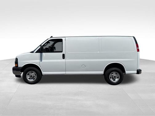 2023 GMC Savana 2500 Work Van