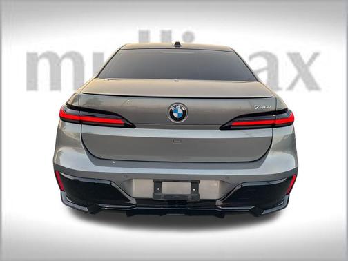 2024 BMW 740 i