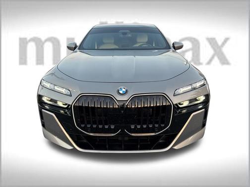 2024 BMW 740 i