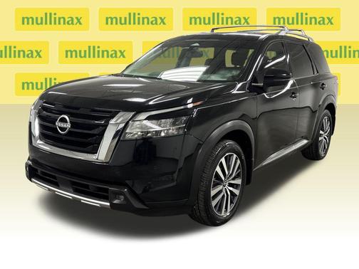 2022 Nissan Pathfinder Platinum 2WD