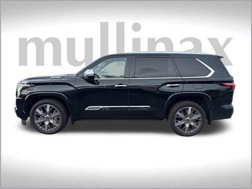 2024 Toyota Sequoia Base