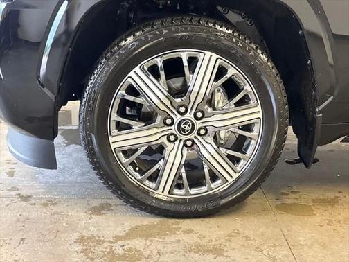 2024 Toyota Sequoia Base