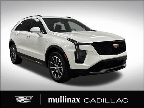 Crystal White Tricoat 2024 Cadillac XT4 Sport