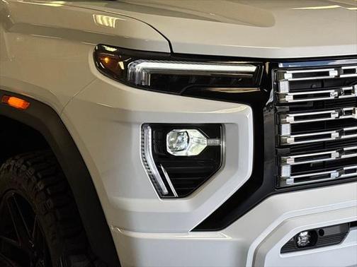 2024 GMC Canyon Denali