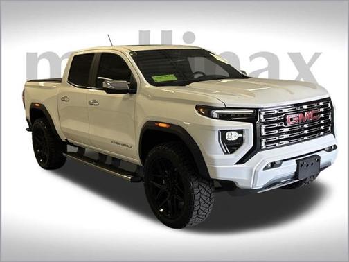 2024 GMC Canyon Denali