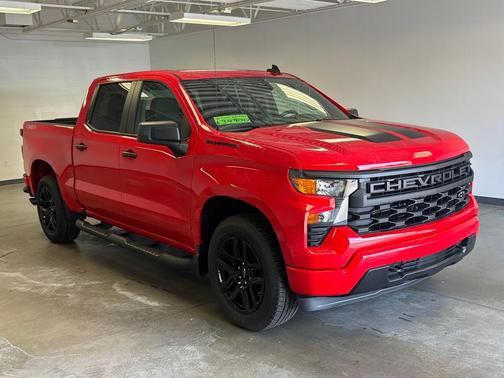 2024 Chevrolet Silverado 1500 Custom