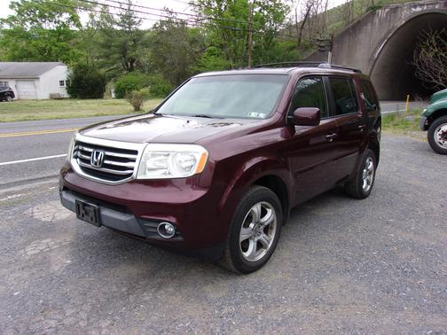 Burgundy 2013 Honda Pilot EX