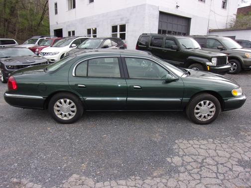 1999 Lincoln Continental Base