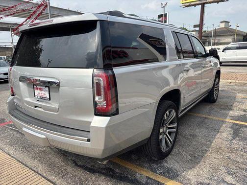 Quicksilver Metallic 2019 GMC Yukon XL Denali