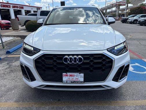 Ibis White 2023 Audi Q5 45 S line Premium Plus