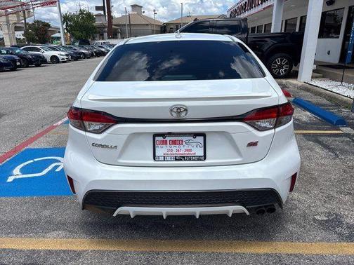 Super White 2021 Toyota Corolla SE