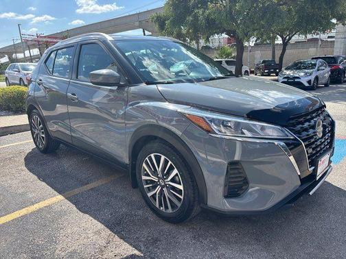 Boulder Gray Pearl 2021 Nissan Kicks SV