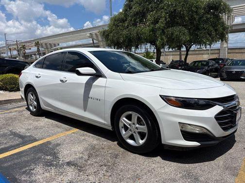 Summit White 2021 Chevrolet Malibu 1LS