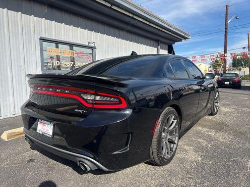 2017 Dodge Charger SRT 392