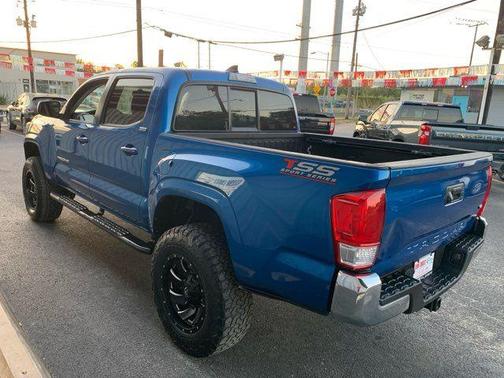 2016 Toyota Tacoma SR5
