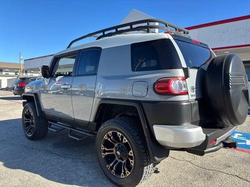 2014 Toyota FJ Cruiser Base