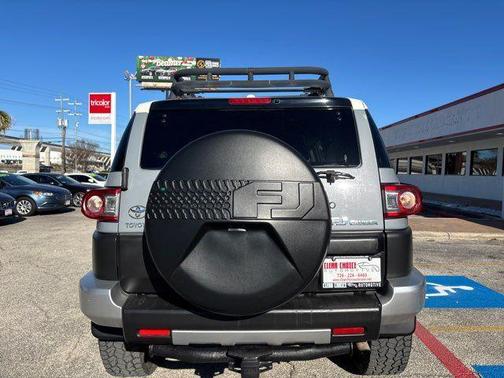 2014 Toyota FJ Cruiser Base