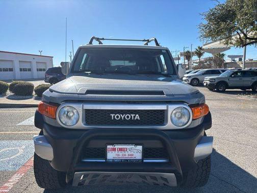 2014 Toyota FJ Cruiser Base
