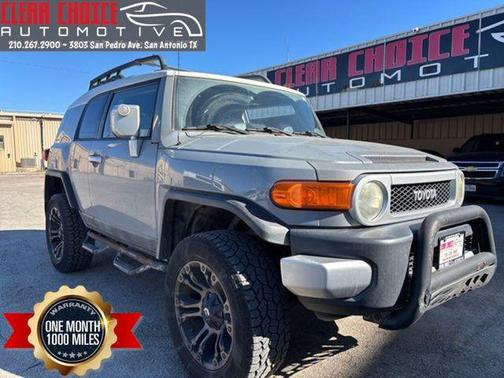 2014 Toyota FJ Cruiser Base