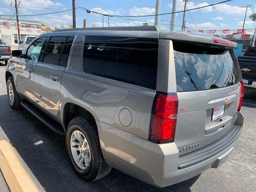 2018 Chevrolet Suburban LT